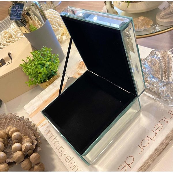 whatsapp image 2025 02 15 at 12 45 14